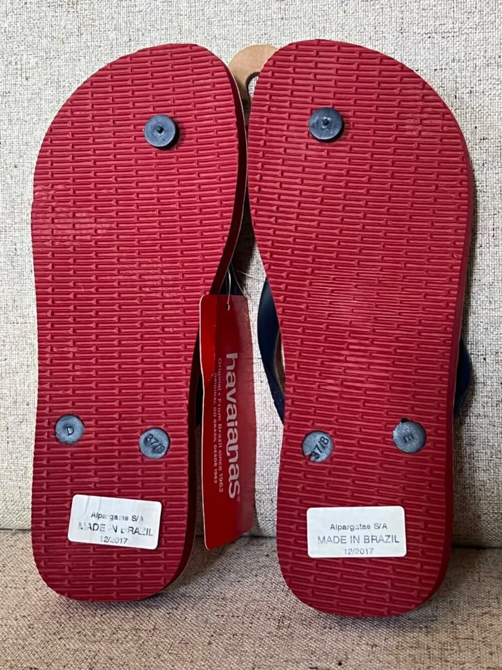 Havaianas Stripe Red White Blue Flip Flops 7/8W 6/7M